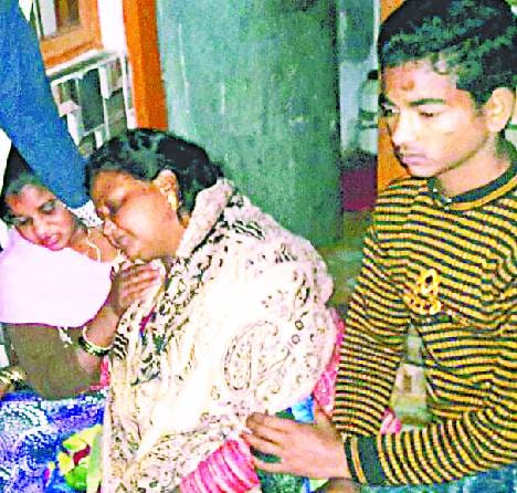 Big brother to take the Tata Magic mother's murder was the younger son