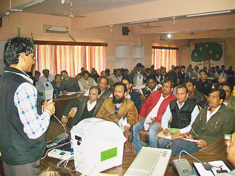Polling stations to observe instructions to report