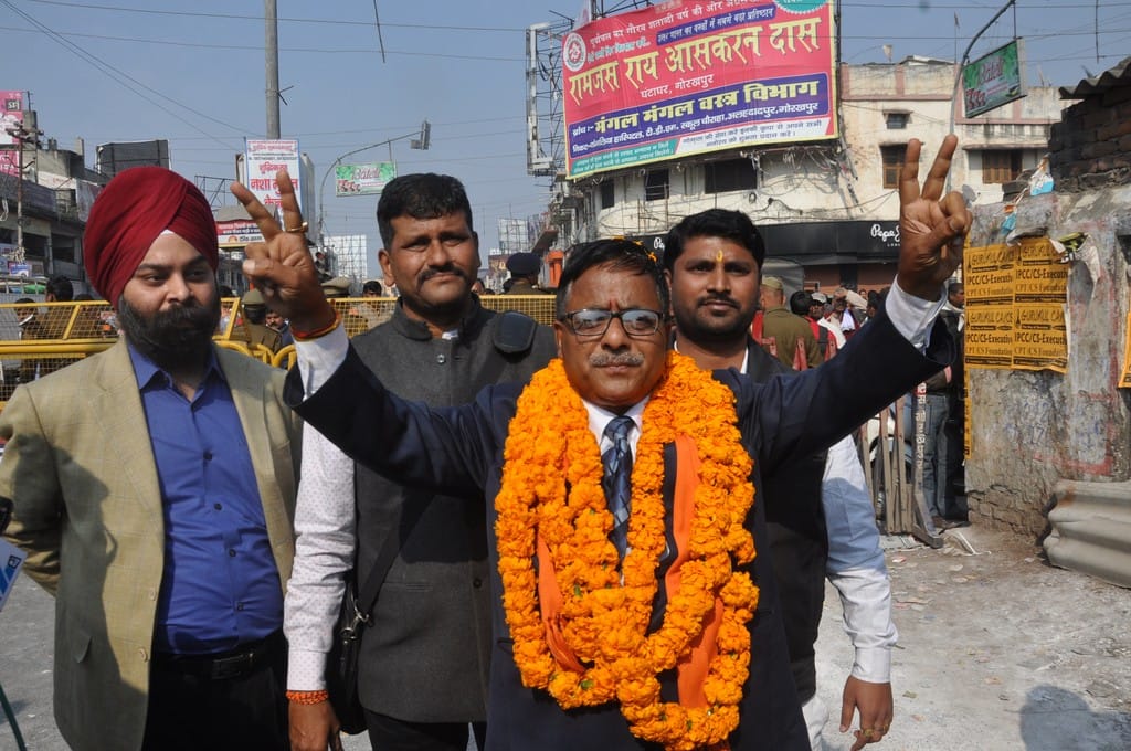 25 condidates filled nomination form