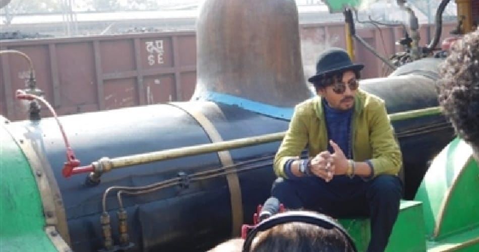 huge crowd at railway station for bollywood actor irrfan khan at rewari of haryana