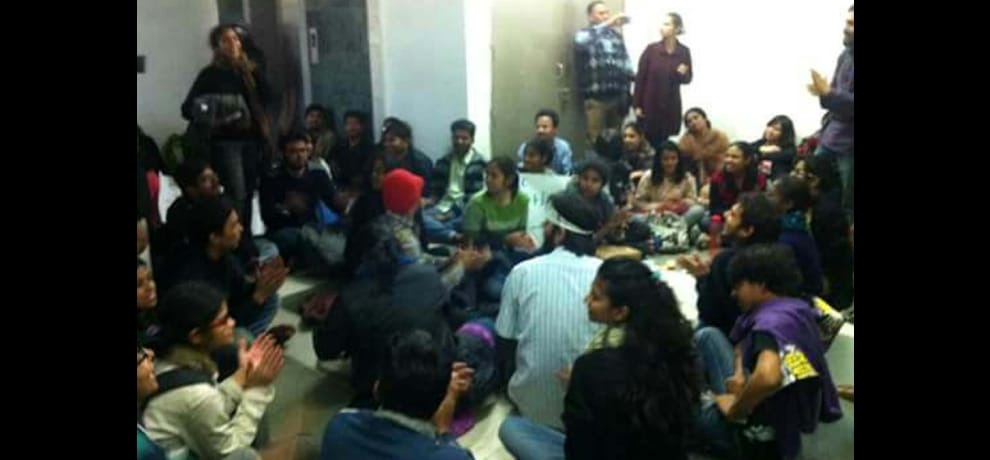 jnu students protest against ugc notification 2016 in ad block 