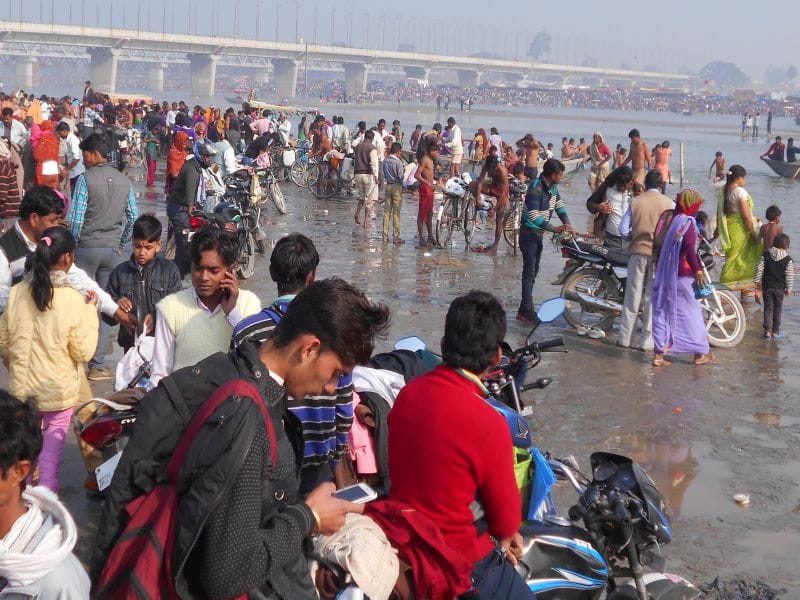 Magh Purnima devotees took a dip in the Ganges