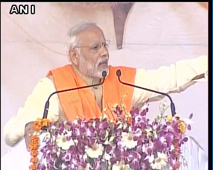 pm modi live from bijnor, attacked on akhilesh government
