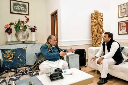 akhilesh prefer to naresh uttam patel instead of shivpal 