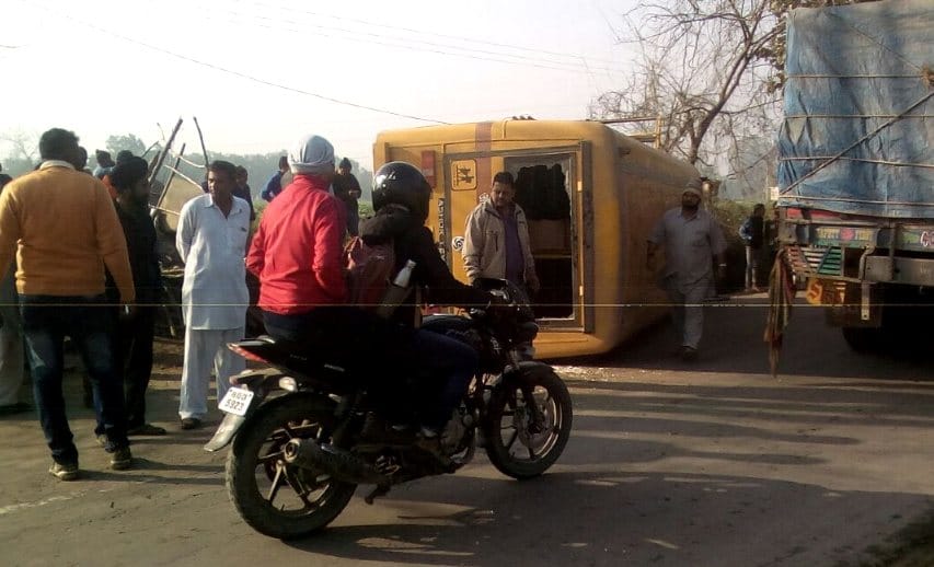Private School bus accident at Nalagarh, Heart Attack to Driver.