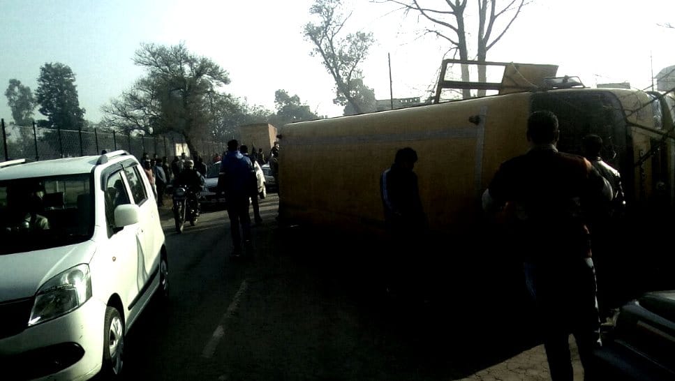 Private School bus accident at Nalagarh, Heart Attack to Driver.
