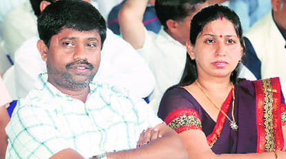Up election: Where Relative fighting together