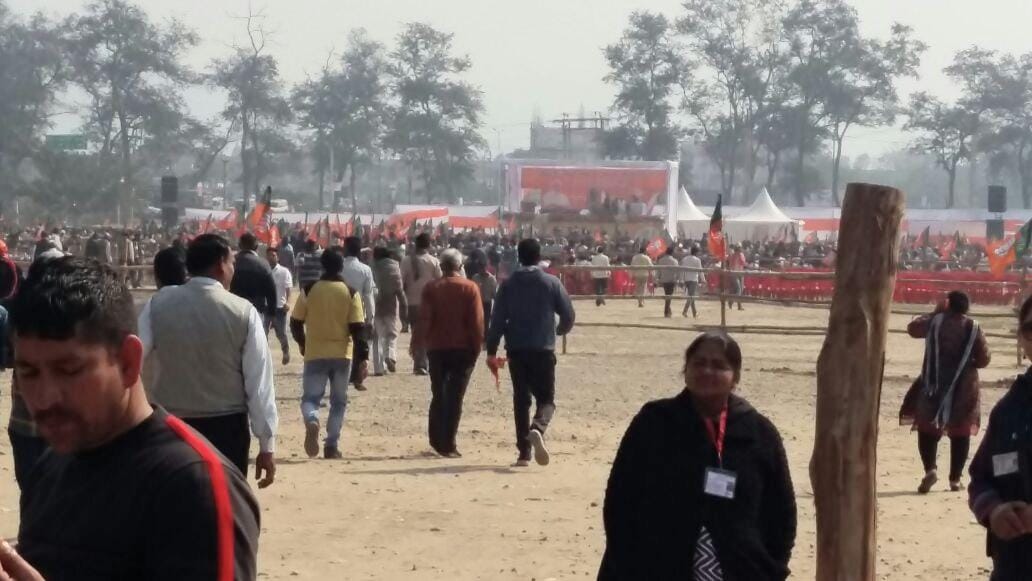 rush on pm modi haridwar rally