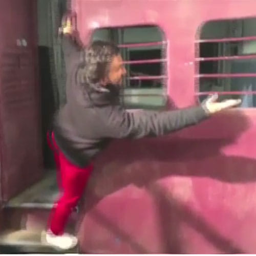 ranveer singh copied shahrukh khan of dilwale dulhaniya le jayenge