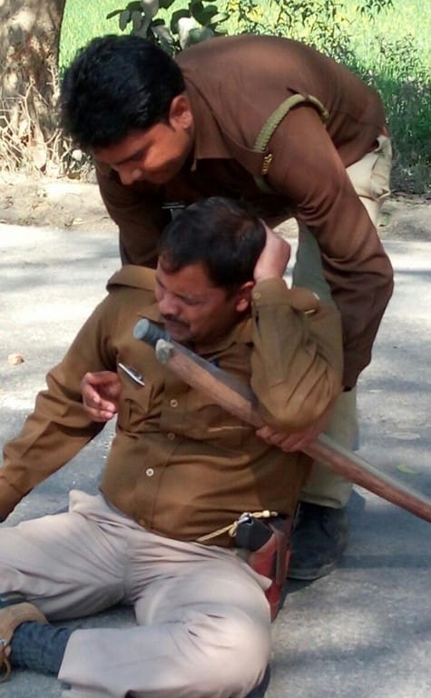 Scourge in Badhalganj, constable injured