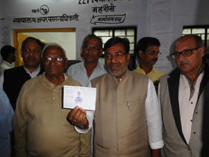 SP and Congress candidates in both parties Mahroni
