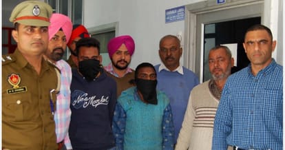 Overcome with 50,000 robbers hijacked car, mohali news
