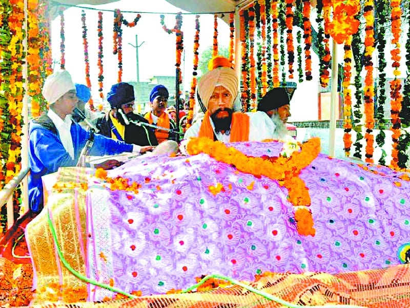 Guru Ravi Dass Maharaj, birthday, city, chanting, drunk Quit, Patiala