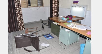 Clash in Doctor-patient in hospital, emergency stopped