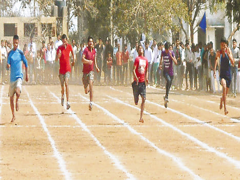 Rajesh in 400m, first in 800 Ykshesh