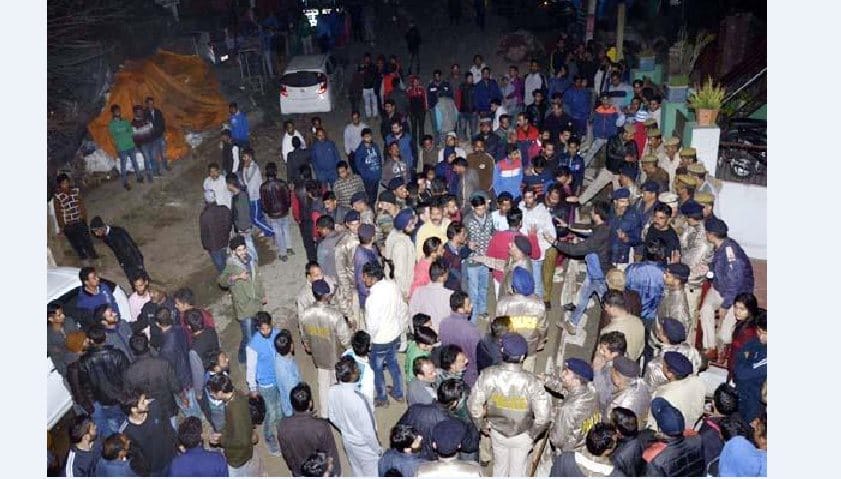 Tension at Bilaspur, People Protest against Police, Lathicharge.