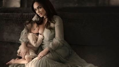  british model tamara ecclestone post Stunning breastfeeding pic on instagram