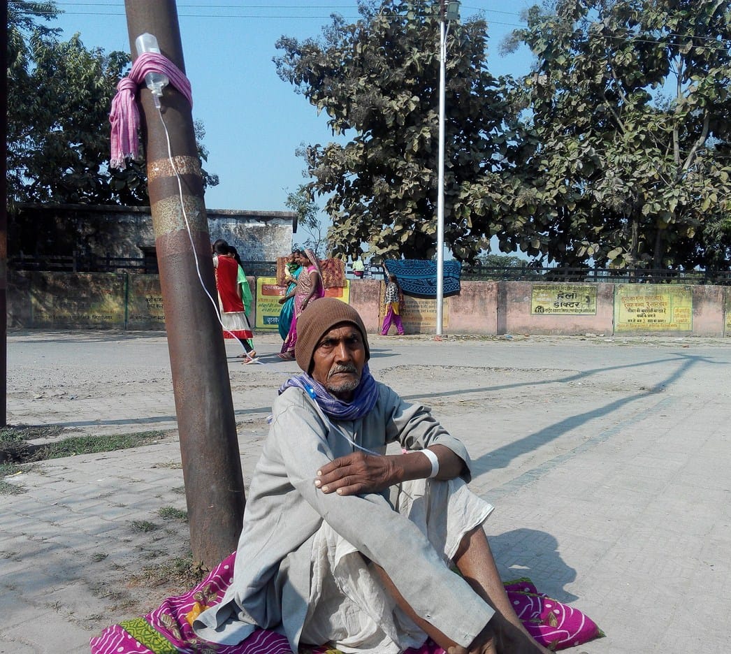 Drip climb power poles support the elderly