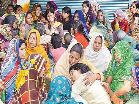 Incident at Dead End, including two brothers, killing three