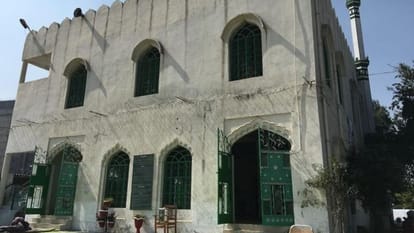 reason behind the mosque of Muslim women  