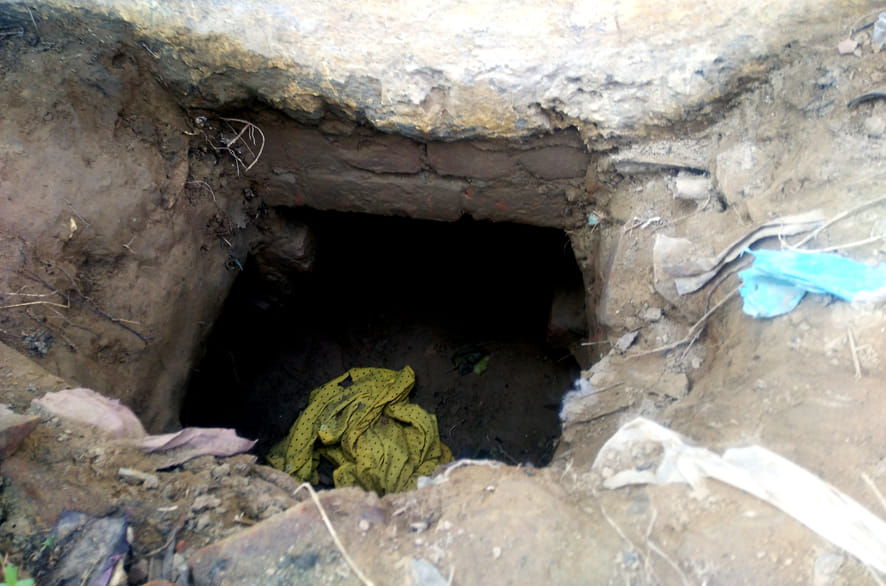 Trying to break through the tunnel in the bank
