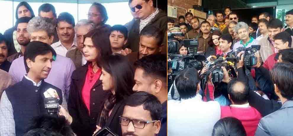 vip voters photo gallery in up election first phase voting