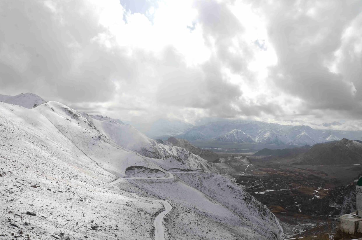 IMAGES OF CHADAR TREK IN JAMMU AND KASHMIR
