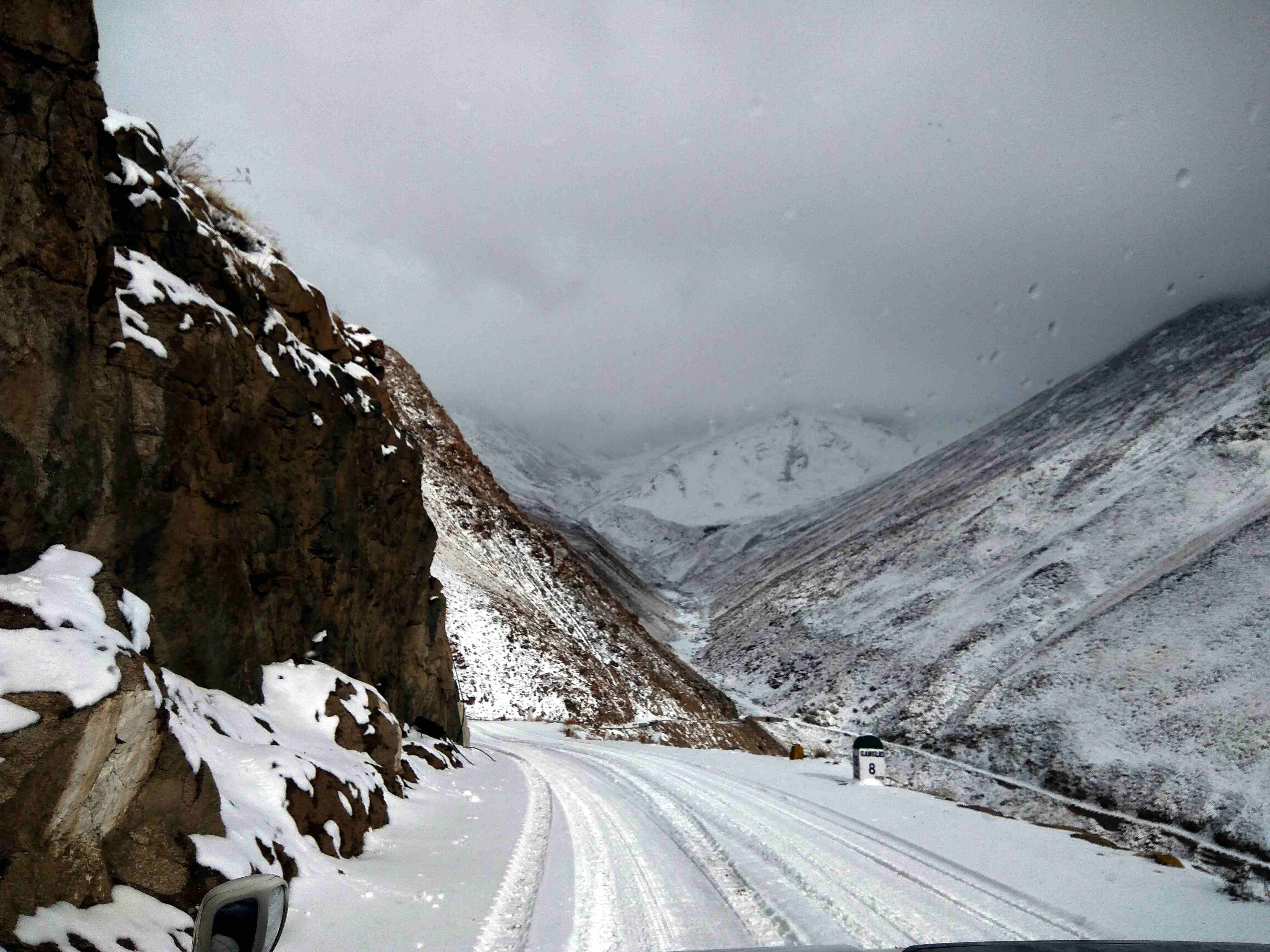 IMAGES OF CHADAR TREK IN JAMMU AND KASHMIR