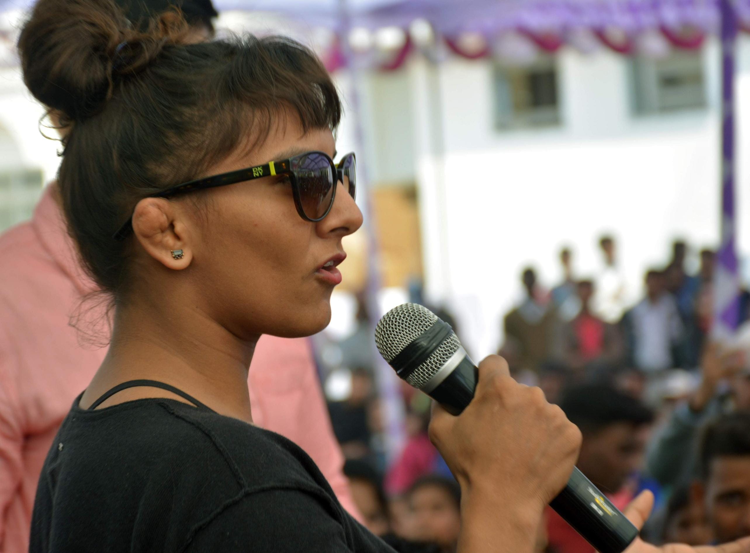 dangal girl gita phogat says, up government shoud learn from hariyana