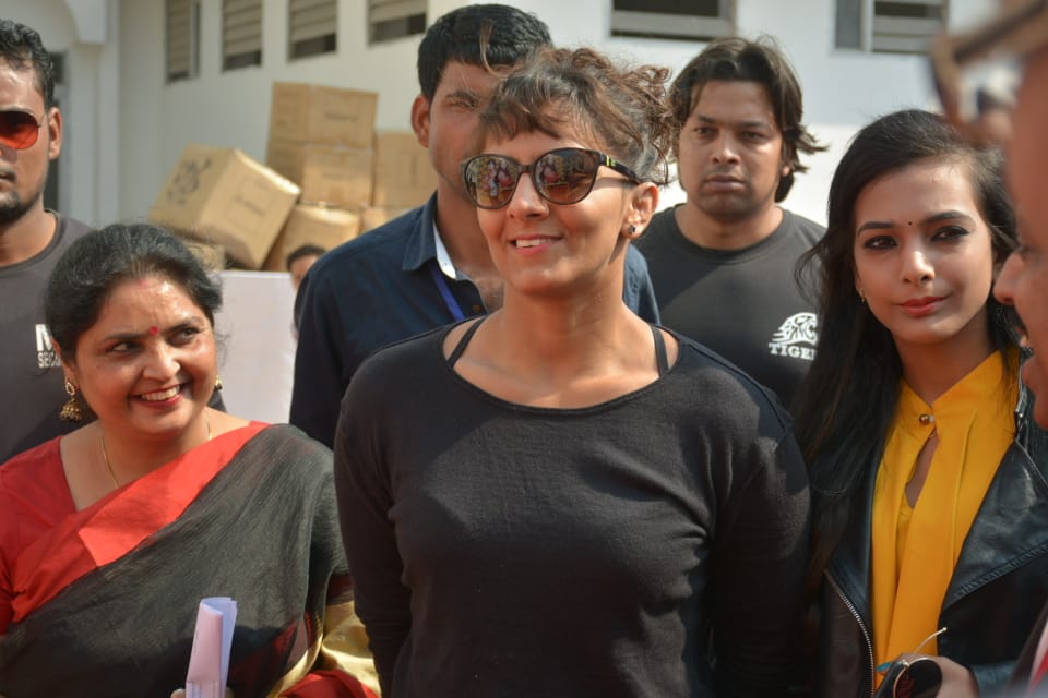 dangal girl gita phogat says, up government shoud learn from hariyana