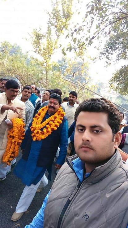 akhilesh yadav minister radhey shyam singh threatens amar ujala journalist