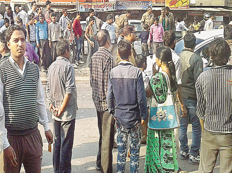 3 deaths  in road accident
