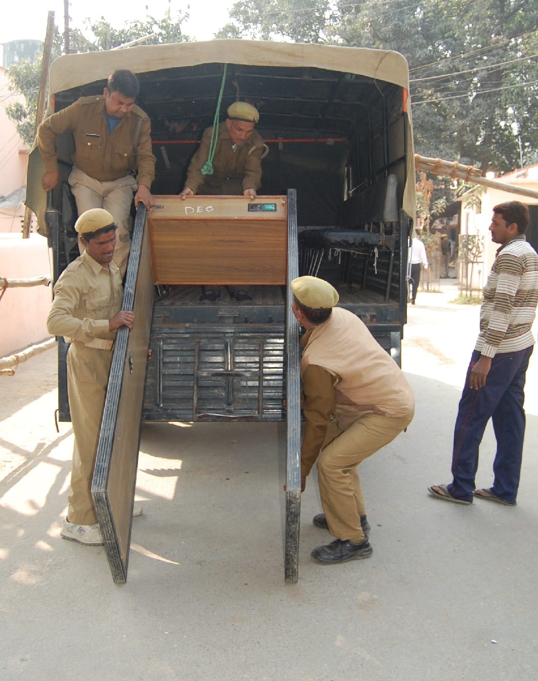 Nominations security messing