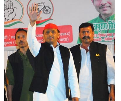 congess sp made some changes in candidates