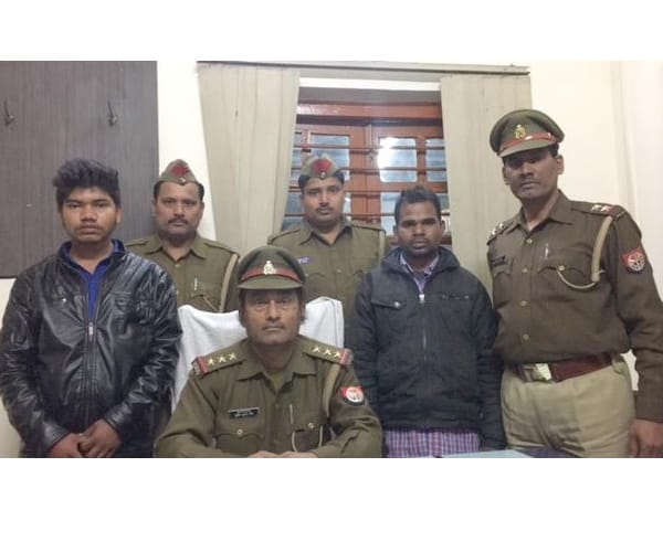two arrested who were going to sell girls.