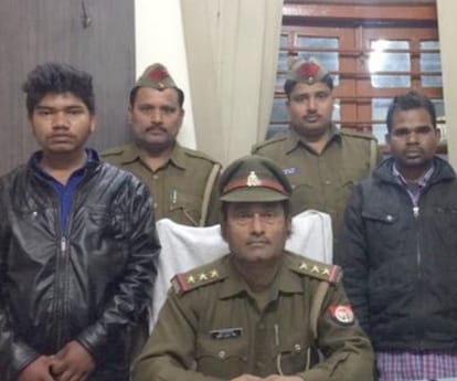 two arrested who were going to sell girls.