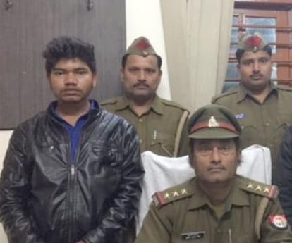 two arrested who were going to sell girls.