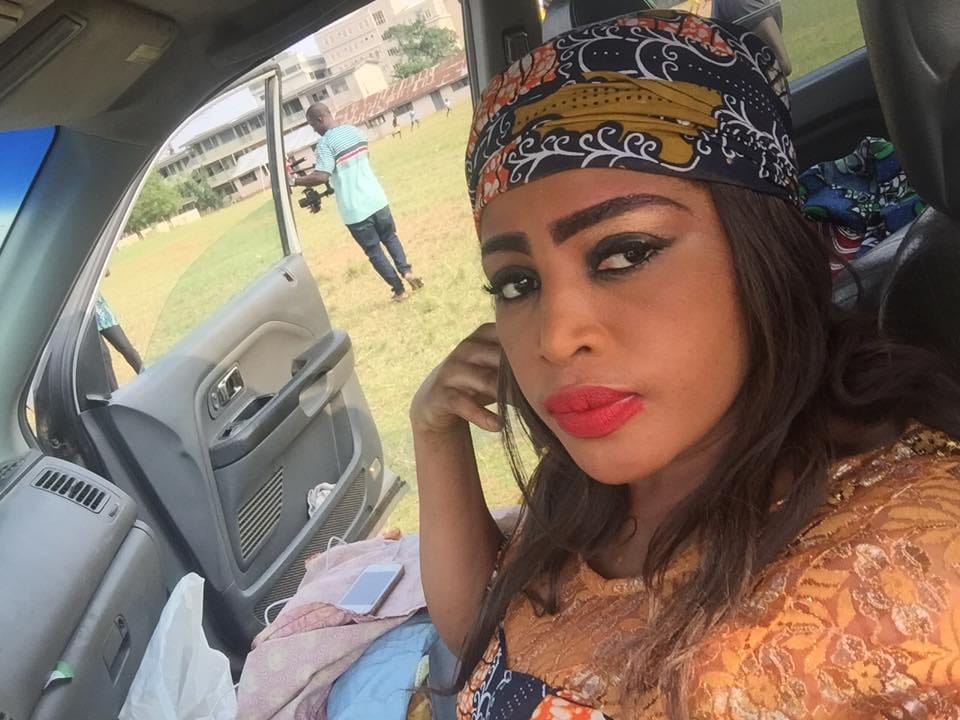 Nigerian girl write facebook post about her virginity, facebook troll