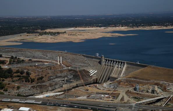 US tallest dam in danger of imminent collapse, Immediate evacuation ordered