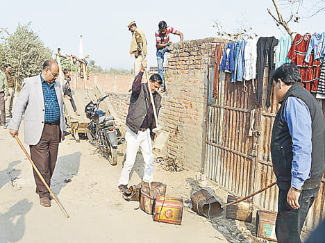 After the reprimand Commissioner of Excise team raided