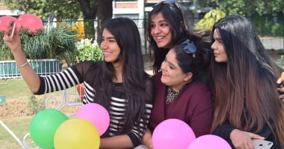 Punjab university rose festival, last day