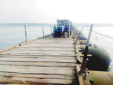 Putting at risk the bridge out from Platoon