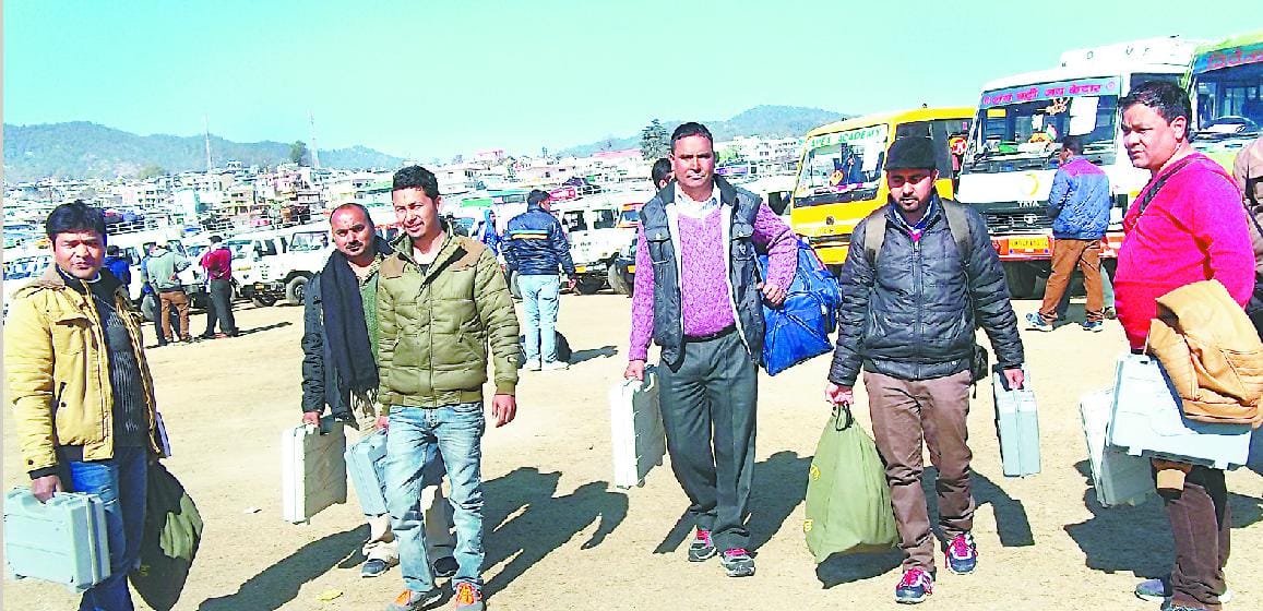Remote areas off the first day of the 32 polling parties
