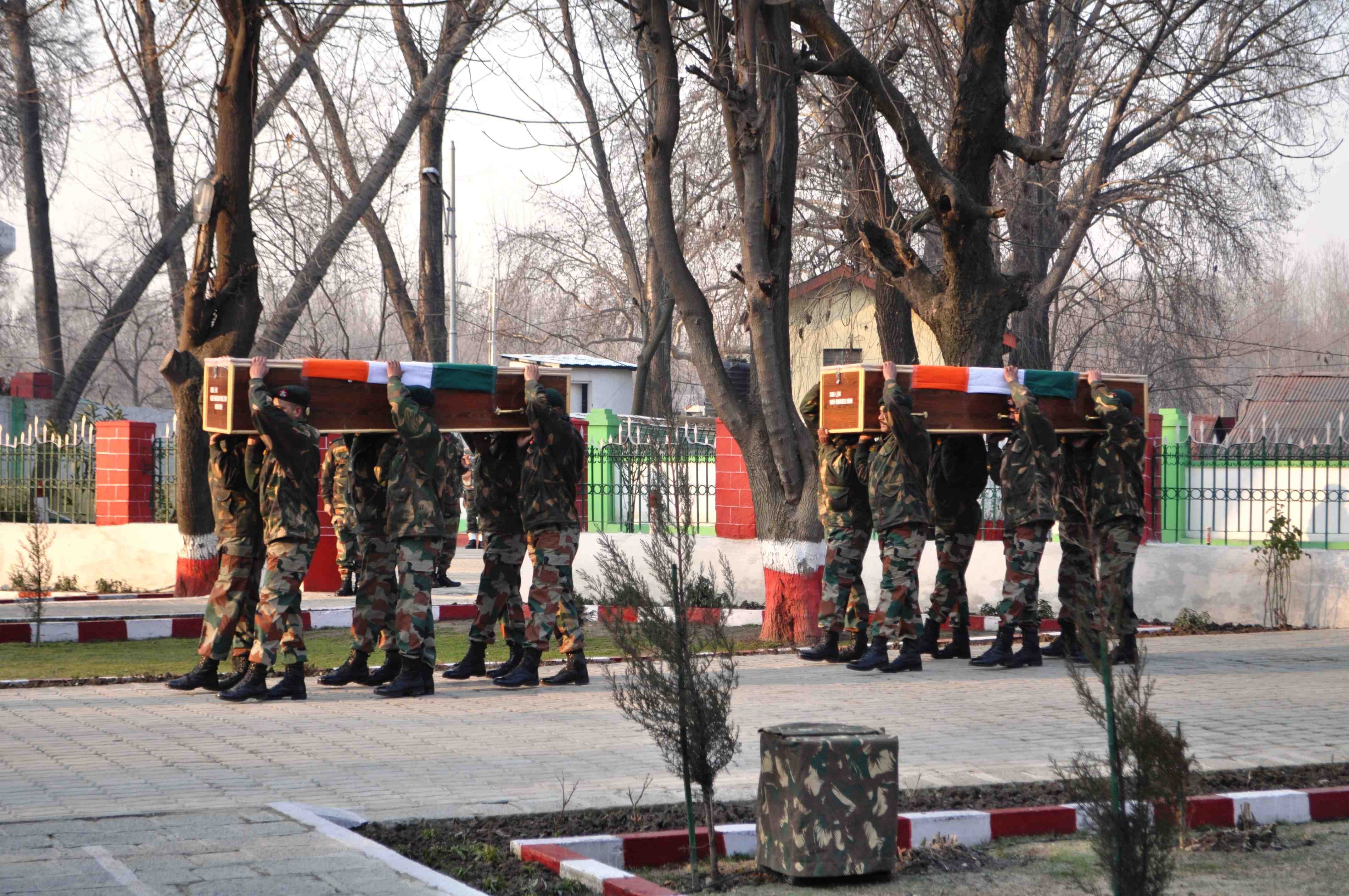 army paid homage to martyrs of kulgam