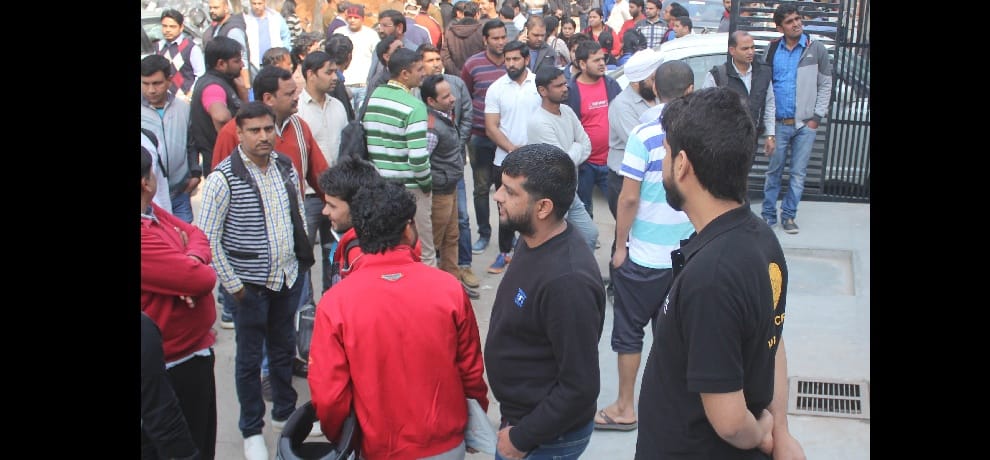 shah rukh khan and nawazuddin siddiqui can face problem in webwork add issue
