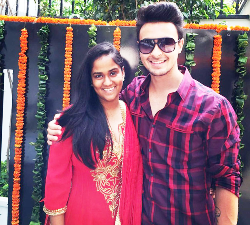 salman khan sister arpita khan diamond earrings worth rupees 5 lakh stolen from her house read here