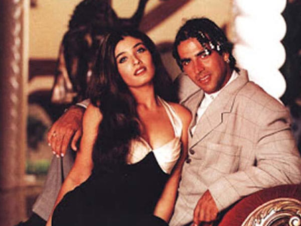 FlashBack : Raveena got insecured seeing Akshay in this heroine's arms