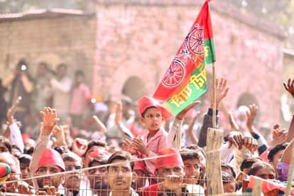 akhilesh yadav comment on pm narendra modi 