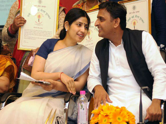akhilesh grand mother played important role in his marriage