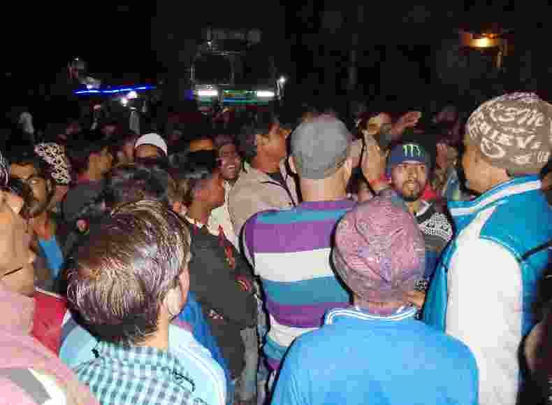 aapatijank vedio par saampradaayik tanav